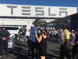 Teslaprotest2017