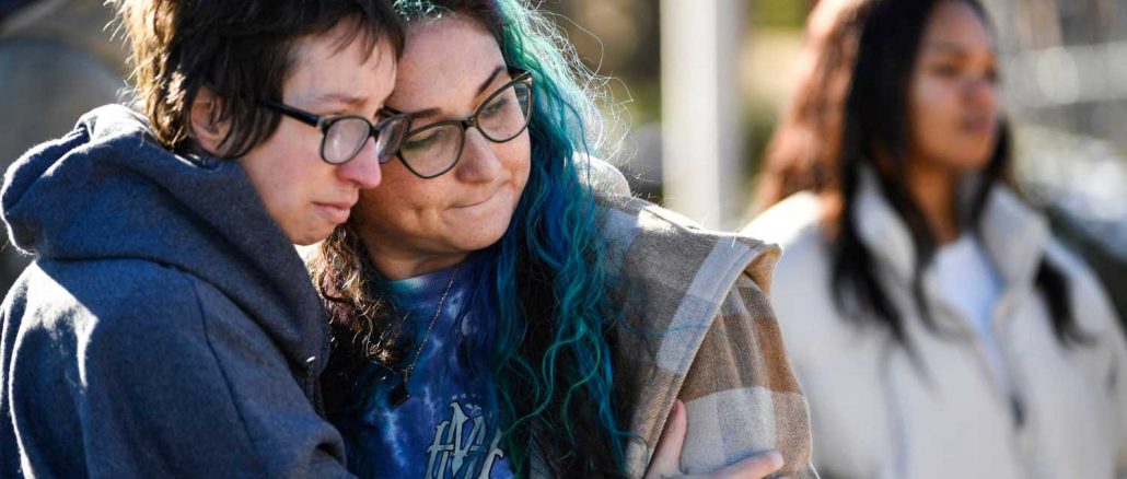 Image: US CRIME SHOOTING POLICE