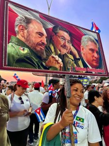 Cuba Celebra Impresionantes Manifestaciones del Primero de Mayo a su aire