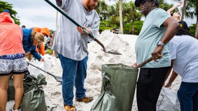 PeopleSandbags