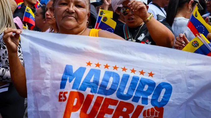 1 9maduro y pueblo