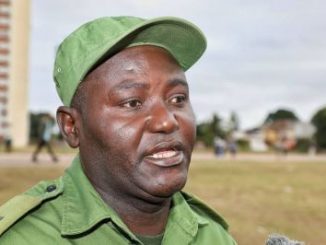 120256 estoy seguro de que les hicimos bajas mas de las que ellos reconocen nos batimos duro seguimos tirando hasta que casi todos fuimos cayendo muertos o heridos