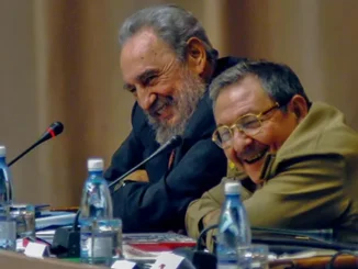 5 20 01 fidel y raul cuba